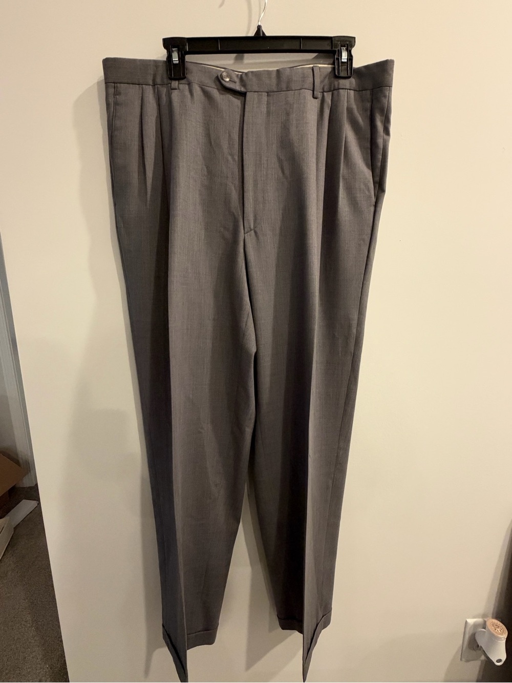 Principe Classic Wool Gray Pleat-Front Dress Pants for Men